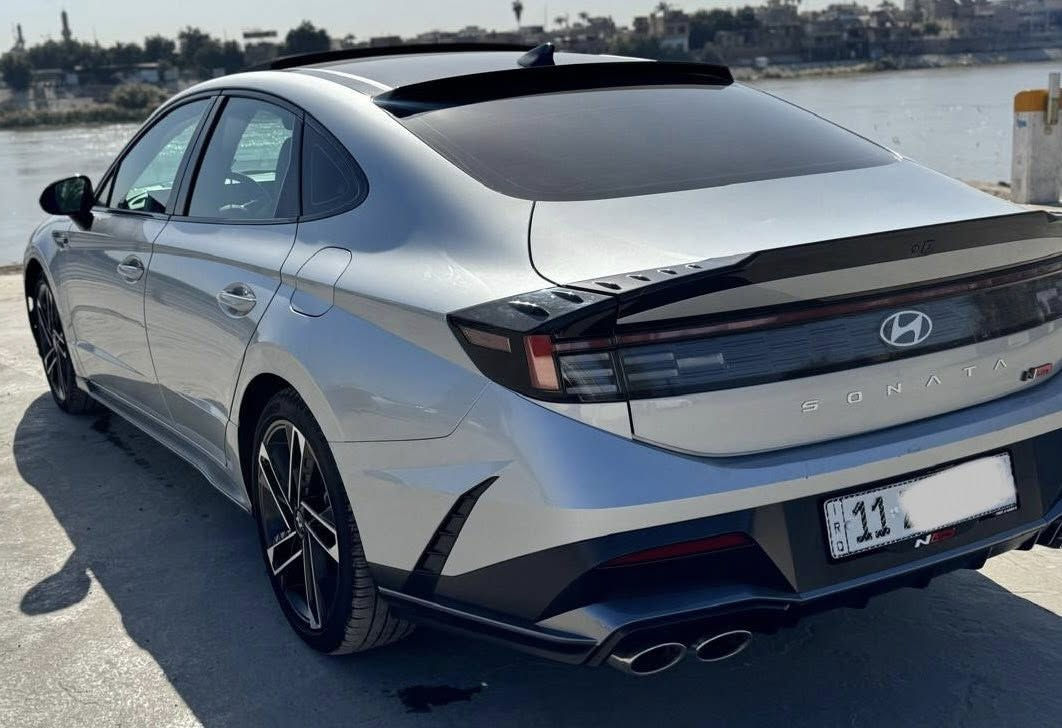 سوناتا N لاين موديل 2024
السيارة كلين تايتل، فقط بارد بسيط
المواصفات: فول 1/1
محرك 2.5 لتر تيربو
الممشى 6 آلاف مايل
بصمة تشغيل
دخول ذكي بالبصمة
حساسات أمامية وخلفية
رادار خلفي مع توقف ذاتي
لايت زينون + LED أمامي متصل
بك لايت LED متصل
هاند بريك كهربائي
شاشة عدادات ديجيتال متصلة
شاشة Apple CarPlay و Android Auto
كاميرا 360 درجة بثلاث وضعيات تصوير
إنارة داخلية LED بعدد 64 لون متغير
مقود جلد مع شفتات تبديل سرعات
مثبت سرعة Cruise Control
مبدلات قيادة وأوامر صوتية
شاحن موبايل لاسلكي
منافذ طاقة Type-C
مقاعد سبورت جلد + شامواه بحرف N
تحكم كهربائي بالمقاعد الأمامية
تبريد وتدفئة مع مناخين منفصلين
تطعيم داخلي كاربون فايبر سلفر
أرضيات وصندوق وكالة أصلي
رقم السيارة مميز جداً
الموقع: بغداد 
اي استفسار الاتصال على الرقم ***********
