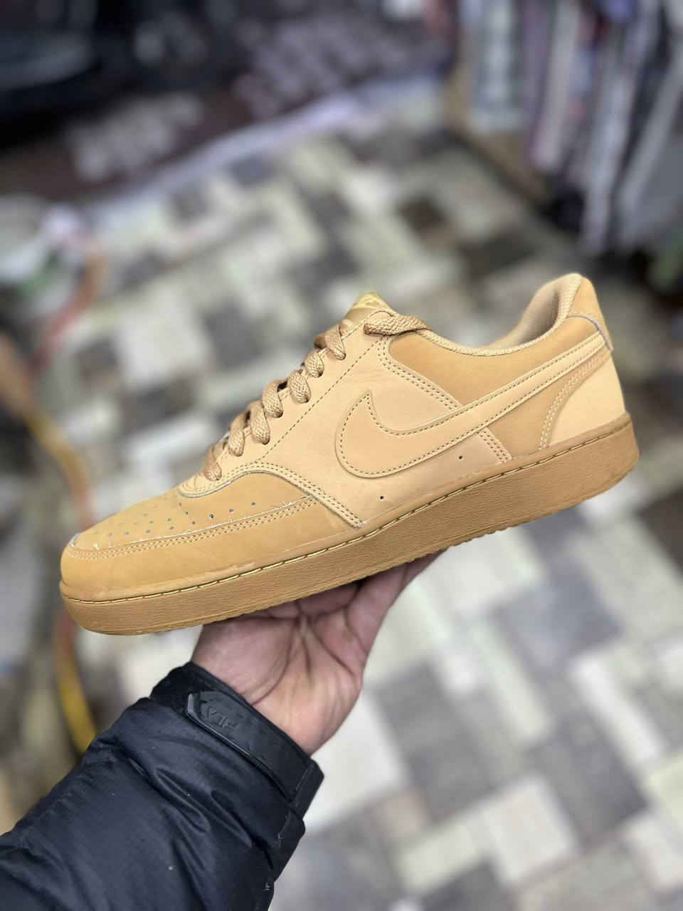 نايك 
بالة اصلي
قياس 43
توصيل جميع محافظات 
واتساب
***********
