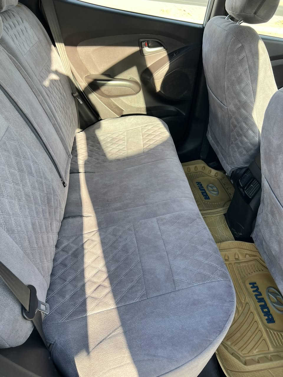 سلام عليكم…توكسان 2015 خليجي كفالة عامة عدا البنيد مبدل اصلي بس مصبوغ علمود الملاون سيارة جاهزة من كلشي 5 ويل كب شاشة كأمره مدوشمه  كشنات باسمي ارقام إنكليزية نجف السعر 160 رقمي ***********
