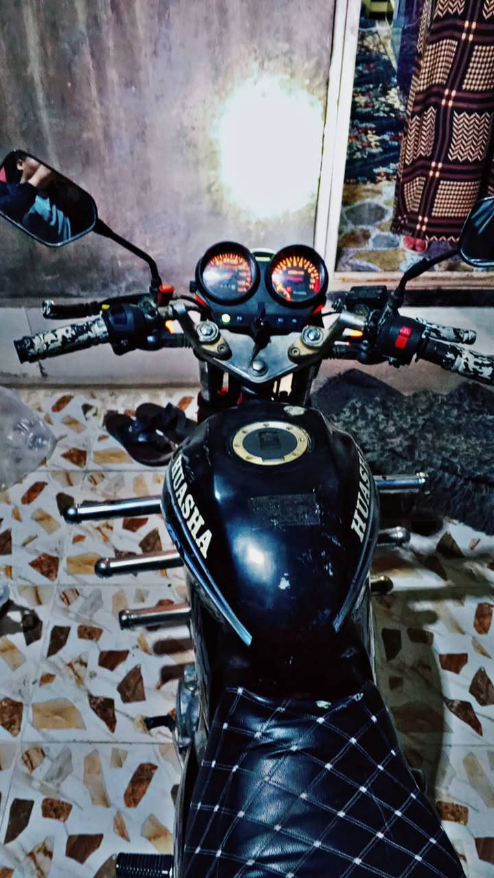 السلام عليكم دراجه هيوشه للبيع موديل 2018 دراجه نكره صلف كهربائيات كامله  للأستفسار (***********)بي واتساب
