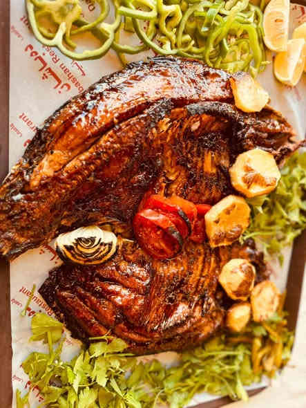 🔥🐟 سمك مشوي بالفرن – على طريقة My Cityمطعم أسماك ومشويات شاره گه م الشهية 🧡💛

تذوّق الطعم الأصيل بنكهة خاصة!
سمكة طازجة متبّلة بخلطة الليمون والثوم والبهارات،
تتغطى بطبقات شهية من الطماطة الحلقات 🍅، والبصل الحلقات 🧅، والبطاطا الحلقات 🥔
وتدخل الفرن لتتحمّر بهدوء وتذوب طراوة بطعم لا يُقاوم 🤤🔥

كل لقمة تحكي عن الأصالة والنكهة العراقية الفريدة 🇮🇶✨

📍 ريستورانتى شاره گه م (My City Restaurant)
للحجز والاستفسار 📞
*********** - ***********
📸 تابعونا على إنستغرام: 1my_city
———————
