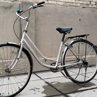 البايسكل البيع بناتي سعره45 وبي مجال راسلني على الخاص 07777530943