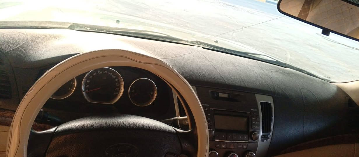 السلام عليكم للبيع سوناتا 10 خليجي مكفوله 
الاتصال على جوال ***********
