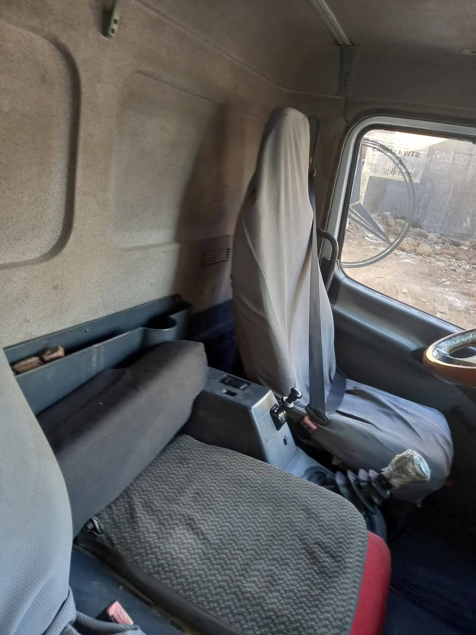 اتيكو كرين ٢٠٠١ رقم بغداد عارضها ب١٩٠ وبيها مجال مكان بغداد جهاز ٥طن اسلايت واحد مسجله٣ طن السنويه ل٢٩
الاتصال 
***********
***********
