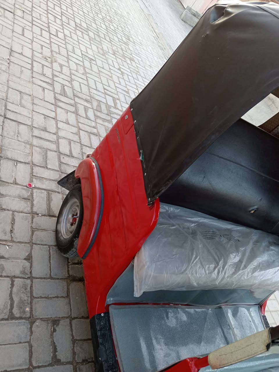 سلام عليكم تكتك موديل 18أوراق يم مكتب حسين تكتك جاهز مابيه نقص السعر 3800 وبيهه مجال المكان كربلاء ***********
