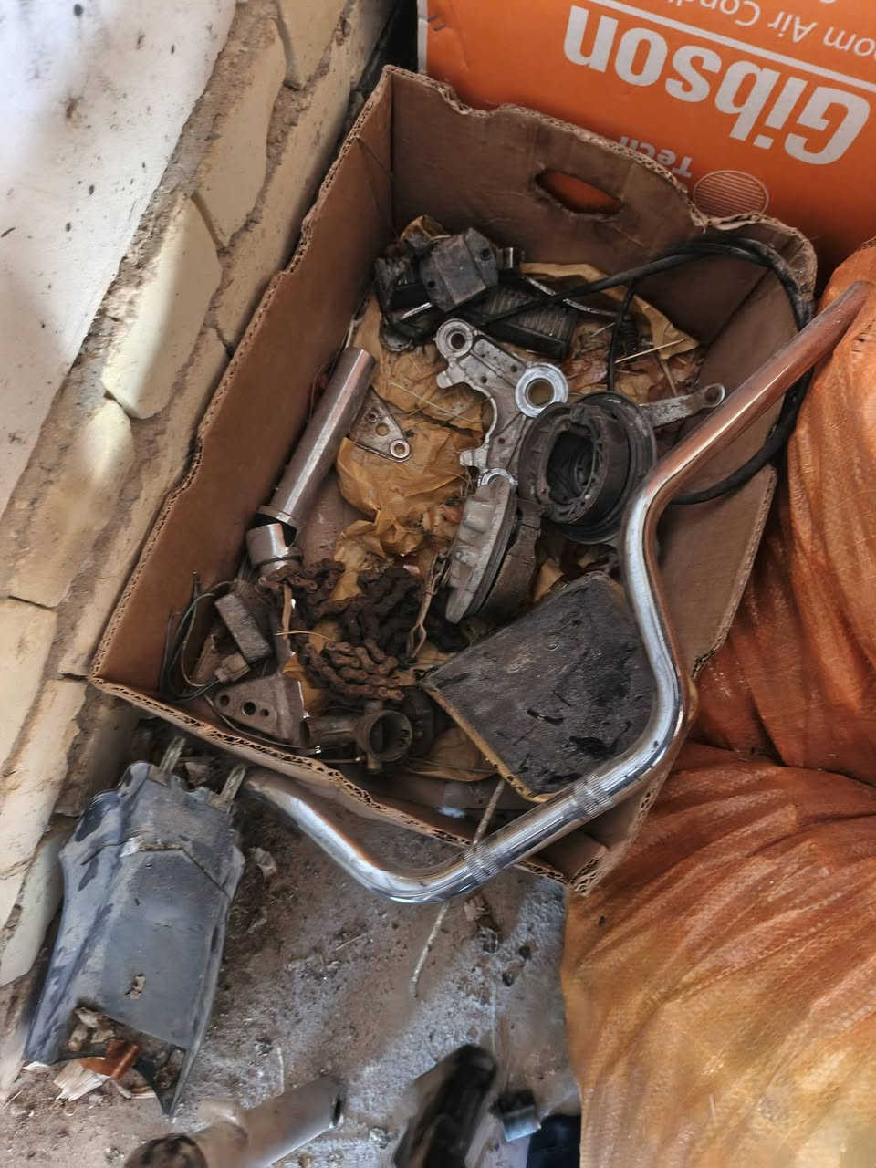 البيع غراض دراجه محرك  الشاصي كلك التفاصيل ***********
