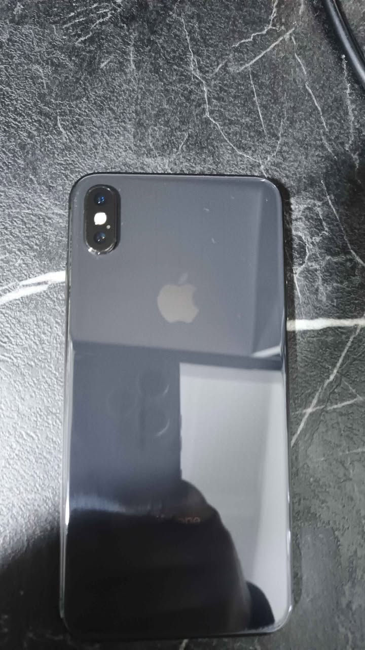 iphone Xs max 
64 gb
کە بسە و ەیجی نە گۆراوە و نە کراوە تە وە بێ عه یبه 
باتری ٧٨  لۆکه و بێ شوخته سعری ٢٠٠ هه زار السليمانية, العراق


**إذا كنت صاحب هذا الإعلان وتريد حذفه لأي سبب، رجاءا أرسل رسالة إلى الدعم الفني**