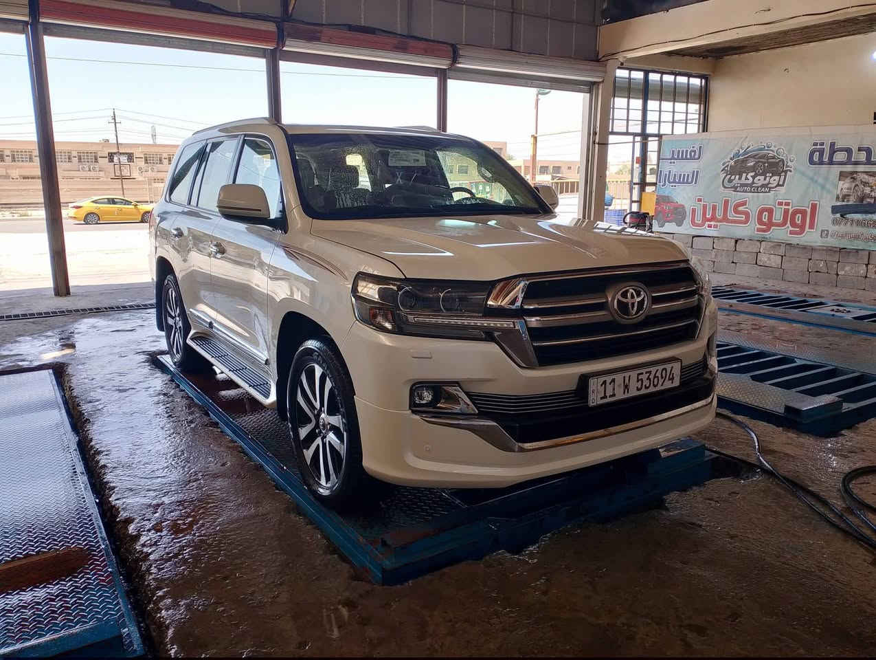 سلام عليكم الندكروز البيع 2019 بريم اصلي كفالة عامه الرقم بغداد 8 يرباك العنوان بغداد رقم الهاتف ***********
