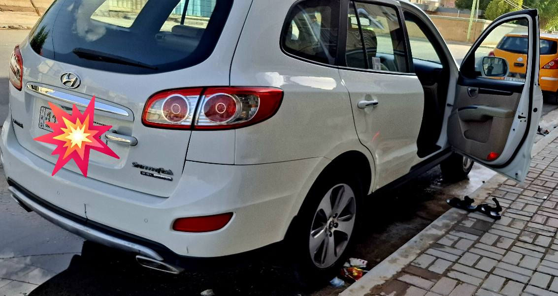 تحيه طيبه للبيع او مراوس سنتافي 2012 خليجي شركه العامة فول مواصفات 6سلندر بصمه نشغيل وابواب وجنطه فتحه سقف  كشنات جلد وكهرباء 7راكب 3قطع تبريد تحكم وثلاجة وحشان بصمة دواخل عسلي لونين وصاج دشبول وأبواب إنارة وترحيب سيارة فول مواصفات وتخم تاير باتري جديد عليها ادامه كامله سياره جاهزه وغير متعوبة رقم بغداد الجديد سنويه هزه كله جديد بغداد, العراق


**إذا كنت صاحب هذا الإعلان وتريد حذفه لأي سبب، رجاءا أرسل رسالة إلى الدعم الفني**