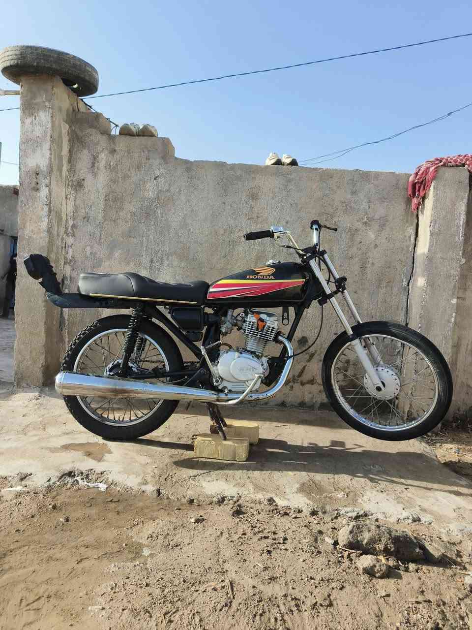 البيع ب500بيها مجال حك جية مكاني الغراف هاذا رقمي *********** مكينة خرسة ما تنسمع �👋🏻
