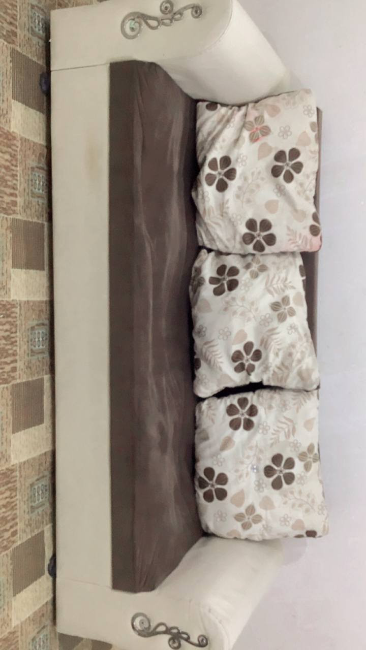 اغراض بيت للبيع كلش نضيفات ***********بي وتساب
