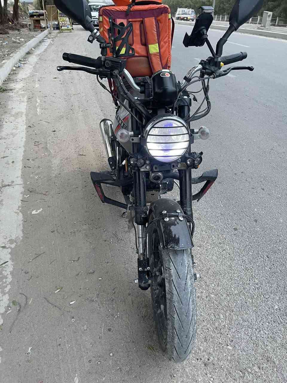 السلام عليكم
دراجة دايوان لاتي موديل ٢٠٢٥ شهر٥ دراجة خير من الله مامفتوح برغي بيها كلها على البلادي مرقمه أربيل رايدها بمليونين و٦٥٠ عنواني بغداد الحرية 
*********** رقمي
