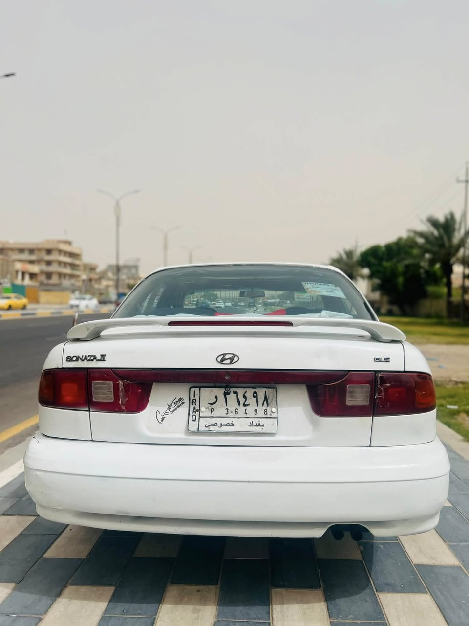سوناتا موديل 1994 مكينه وكير خير من مكاني بغداد البلديات مكفوله من ضربه وتبديل مكينه مفتوح سياره جاهزه تبريد نقصه بس غاز 
***********
