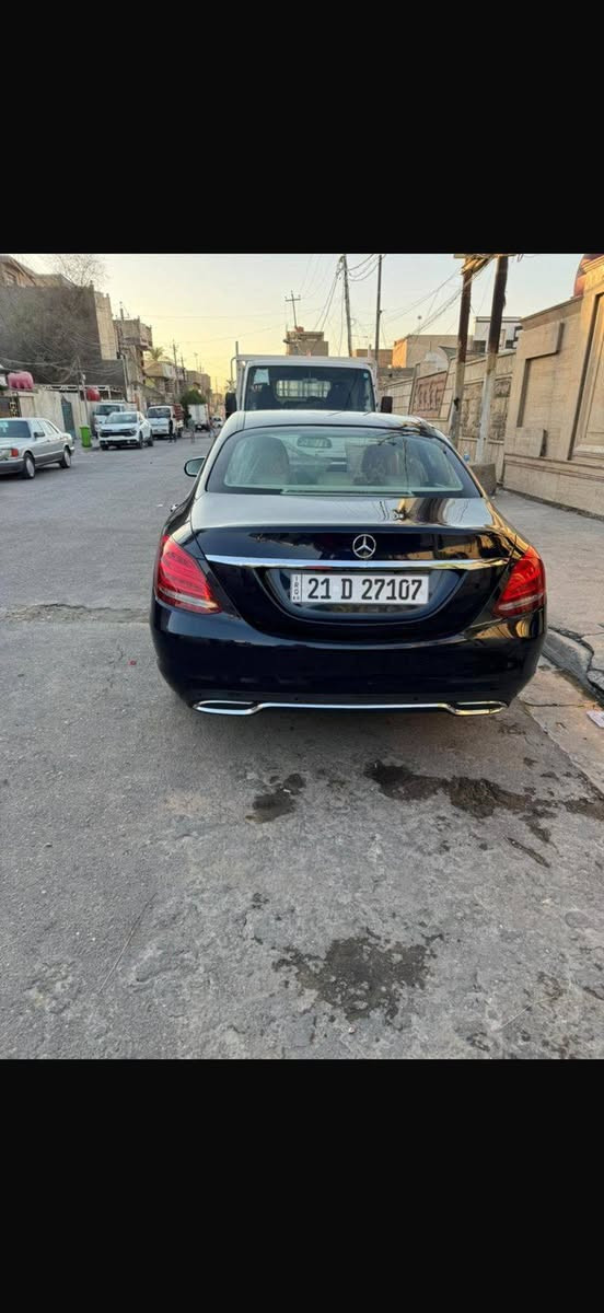 السلام عليكم مارسدس موديل ١٦ خليجي مكفوله كفاله عامه ماشيه ٧٠ حقيقي عنواني بغداد الغدير ***********اتصال مكلف بالنشر السعر ١٦٠ قفل
