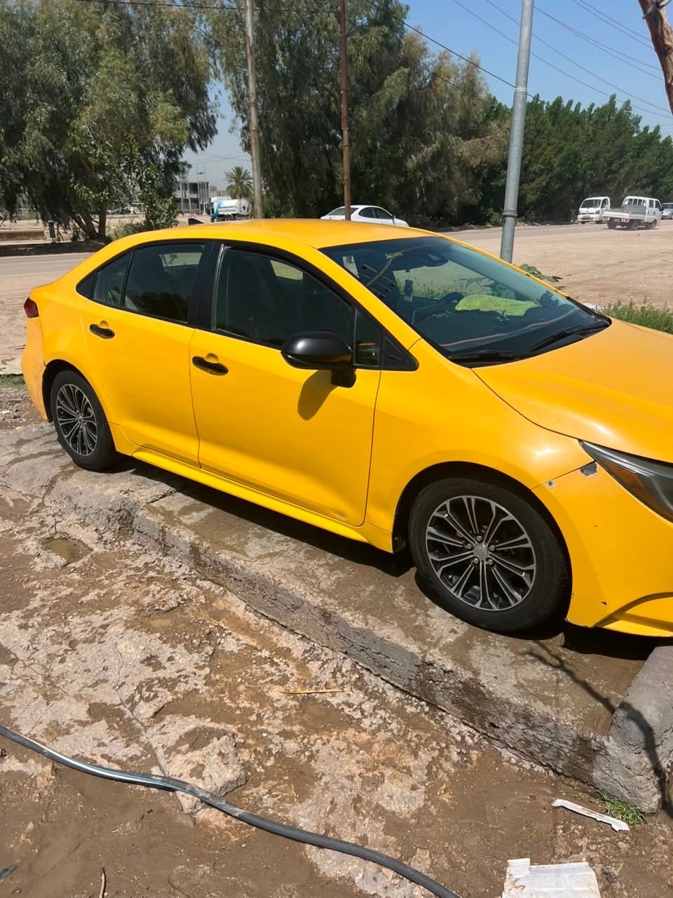 البيع كورلا2020ابسمي السعر145وبيها مجال 

‭***********‬
حبيبي كورلا 2020 شنو الفئة/الترِم بالضبط؟ يعني LE / SE / XSE أو ستاندرد؟: 
LE
السيارة بأي محافظة/منطقة موجودة؟ وين المكان المناسب للمعاينة؟: 
بغداد
الحادث/الضرر الظاهر بالصور شنو تفاصيله بالضبط؟ شنو اللي متبدّل أو متصلّح وشنو اللي بعده يحتاج شغل؟: 
جاملق وبنيد بدون دواخل
الأوراق كاملة وبيها تسجيل/سنوية/كمبيالة لو لا؟ وإذا أكو شي يهم المشتري مثل تحويل أو شرط معيّن، تگدر تذكره؟: 
كامله اب اسمي 