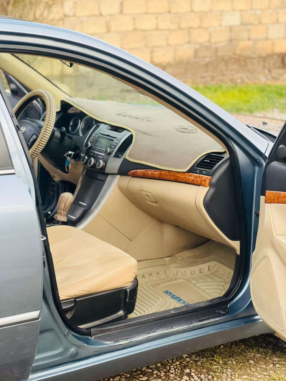 السلام عليكم
سوناتا2009للبيع رقم نينوى الماني
بااسمي شرط التحويل 
كلين بدون ضرر محرك گير شرط 
صدر تواير جدد كهربائيات كلها شغاله 
سياره جاهزه ماناقصها شي
السعر 135 وبيها مجال 
العنوان /صلاح الدين -الشرقاط 
للاستفسار اتصل وتدلل /***********
/
