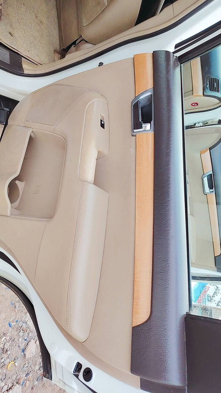 سلام عليكم ورحمة
للبيع او مراوس 
كيه مهافي موديل 15 خليجي فول مواصفات 
ماشيه 240 الف بيها ضربه بل جاملغ الخلفي الي بصف السايق   مثل ما موضح بل صوره سياره حلوه وكاعده  باسمي السياره ووترهم مراوس وينطي فرق  للاتصال ***********
