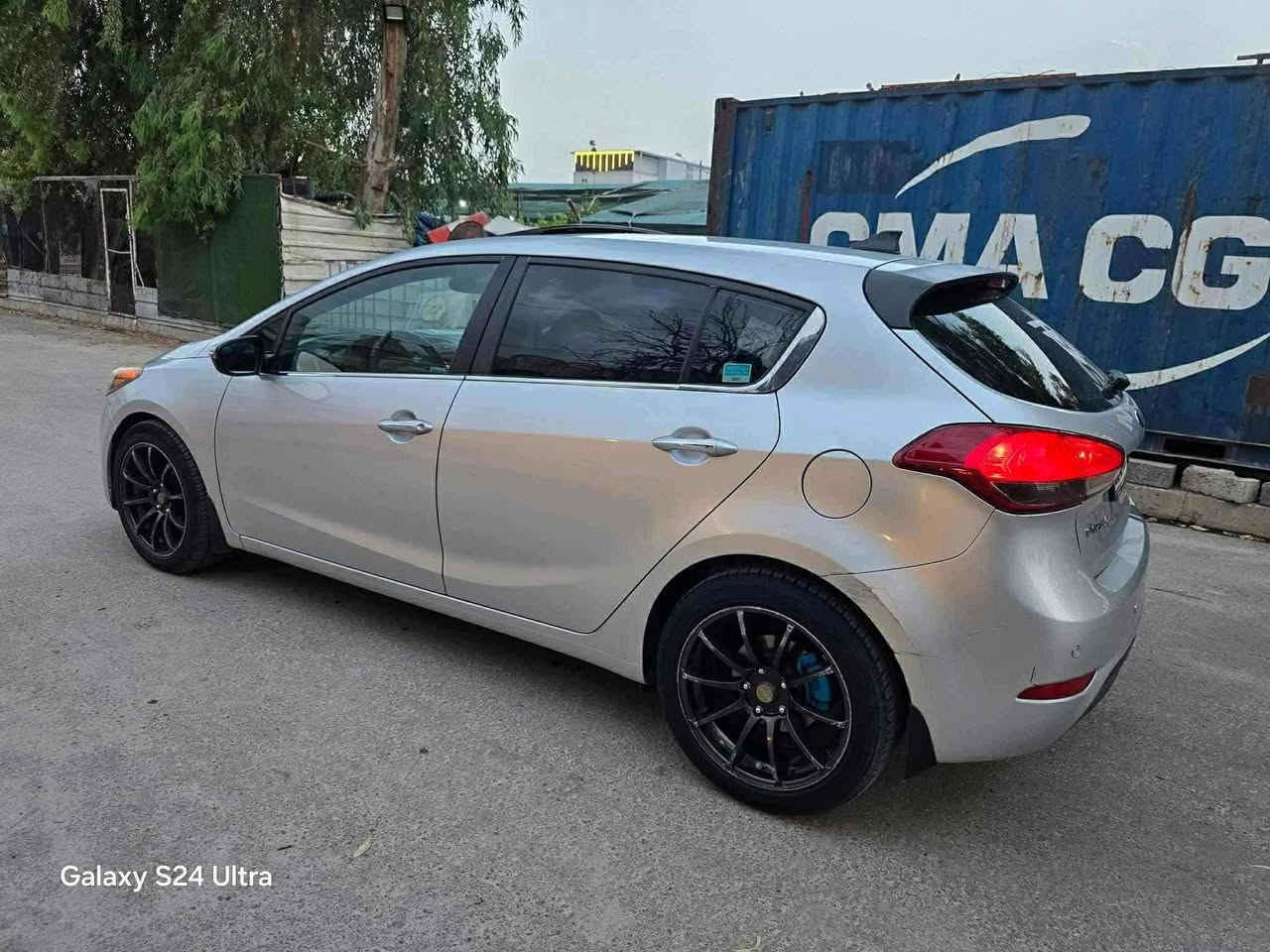 السلام عليكم كيا فورتي 2015 فول مواصفات بيها ضربه شبر باب النفر +دعاميات الخلفي والامامي صبغ بيها ملاحظات ونواقص بسيطه رقم اربيل انكليزي بأسمي محرك 20 كير ATاوتو + عادي 6 نمر كابون بانزين + غاز  العنوان الموصل حي سومر المواصفات
بصمة تشغيل 
حساسات
لايتات ليد ابيض + بلاجكتورات 
كشنات جلد كهربائي + هيترات + تبريد كشن
بانوراما 
اشاير بل مري + مري شفط
ويل كب اسبورت 
السعر 107 وبي مجال بسيط *********** واتساب فقط
