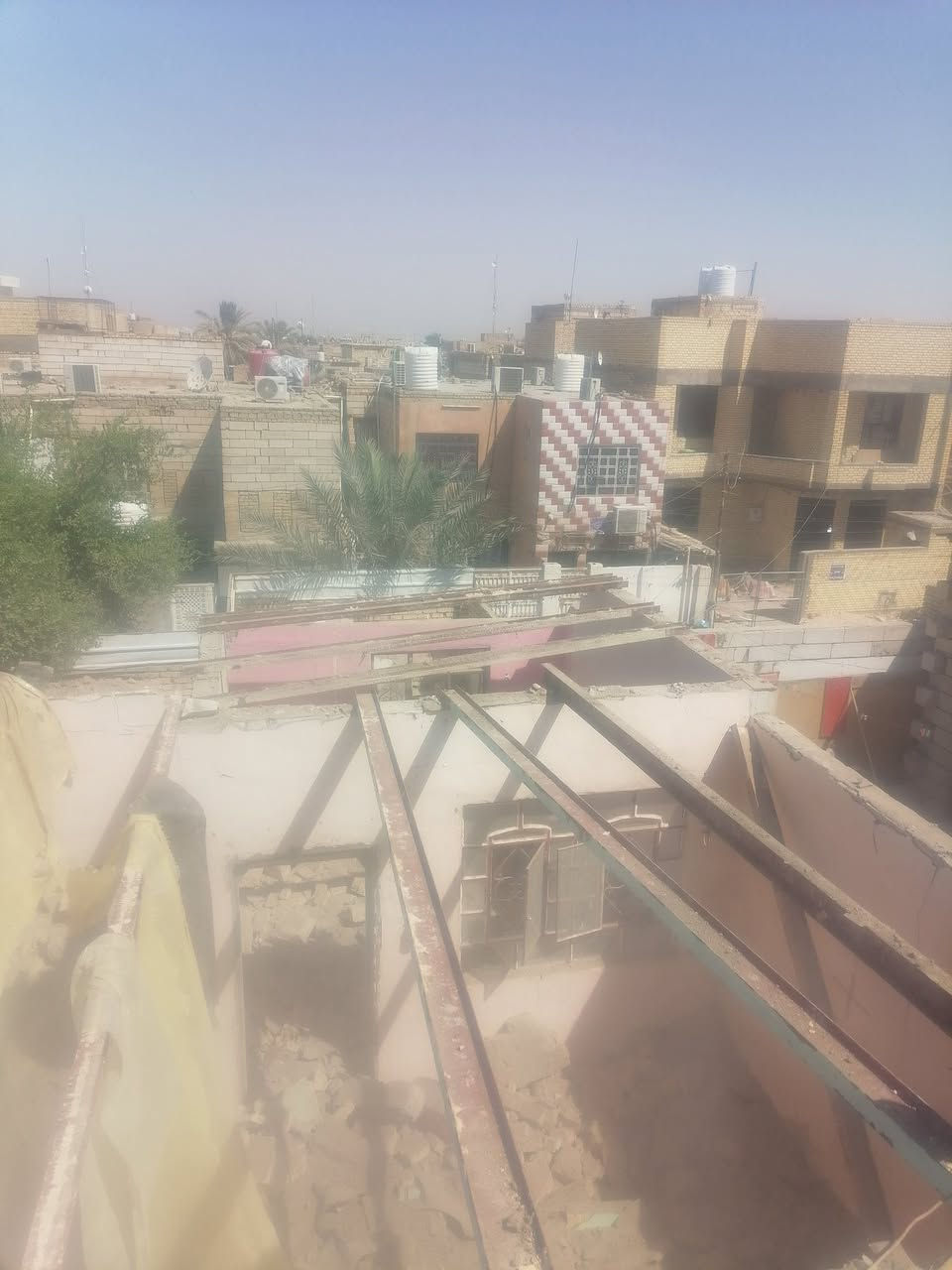 السلام عليكم يوجد كادر التفليش البيوت وقلع الأرض وتجيزها البناء وقص البيوت المشتركه ورفع إلانقاض في كل مناطق الناصريه ***********
