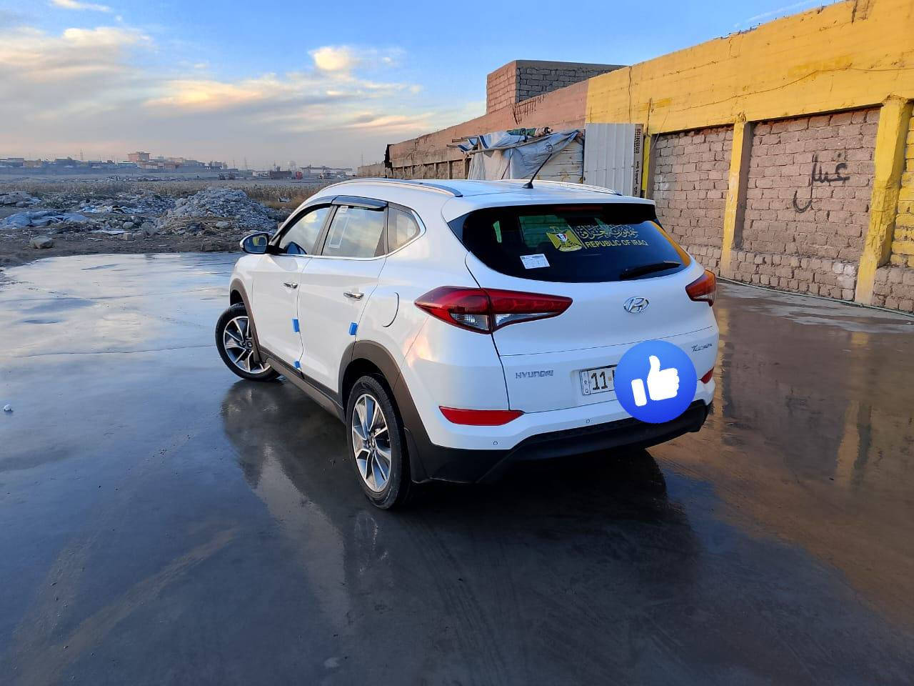 توسان موديل 2018حجم2400
رقم بغداد جديده بسمي 
هزة وسنويه جديد وشرط التحويل 
مكينه وكير شرط اوتو
مواصفات نص فول 
مري كهرب شفط 
حساسات خلفي+امامي 
تحكمات ستيرن 
سرعه نضام
شاشه كاميرة 
ويلكب19اصلي
تبريد🥶تتفئه🔥
سياره ماشيه شي قليل 
باقي تفاصيلها خابر على خط 
مكلف بالنشر عزيزي 
***********
*********** 
مكان موصل الايمن
