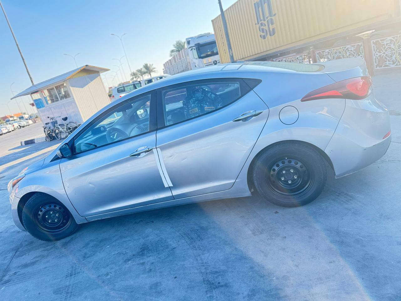 سلام عليكم  النترا موديل 16
وراد امريكي ڪفاله عامه  من صبغ وضربه 
حادثها دشبول مفلش يعني تخريب فقط 
محرك وكير خير من الله 
محركها 2000 دووش 
#سعررها_123 
وبيها مجال شي بسيط

 هذا رقم صاحب السياره

***********

#اني_مڪلف_بنشر
