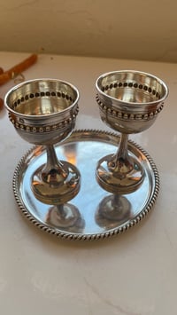 إسلام عليكم عندي هذني فضه  ٩٢٥ وزنهم ٧٥ غرام تقريبا  للبيع  للمهتم يتص...