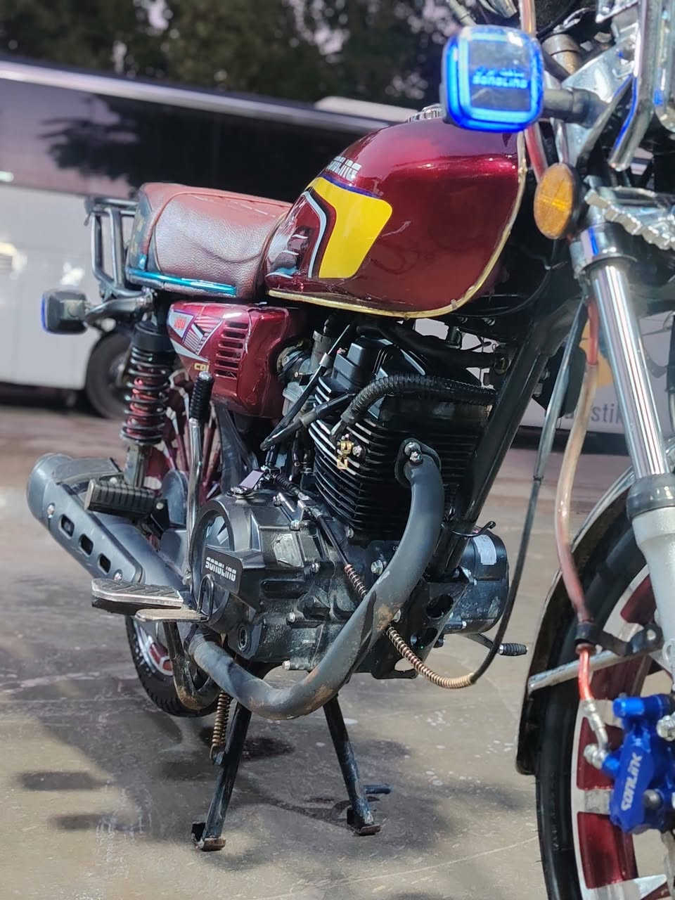 السلام عليكم دراجة سونك 5 كير موديل 2026
ماشيه 9000 الاف كفالة عامة كلهة شغالة مابيهة اي نقص
 ( السعر 850  ) وبيهة مجال حگ الجيه مكاني بغداد زيونه 710  
التصال عل هاذة الرقم : ***********
