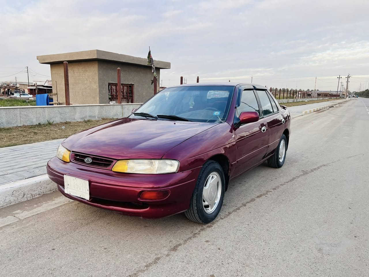 كير عادي  مكينه مسكر  مكفولات

مكفوله من الضربه والطخه والكص 

تخم تاير جديد حداديه جديده 

كهربايات كله شغاله 

تدفئه شغاله 

السكن بابل شوملي 

السعر 36 وبيه مجال قليل 

***********
