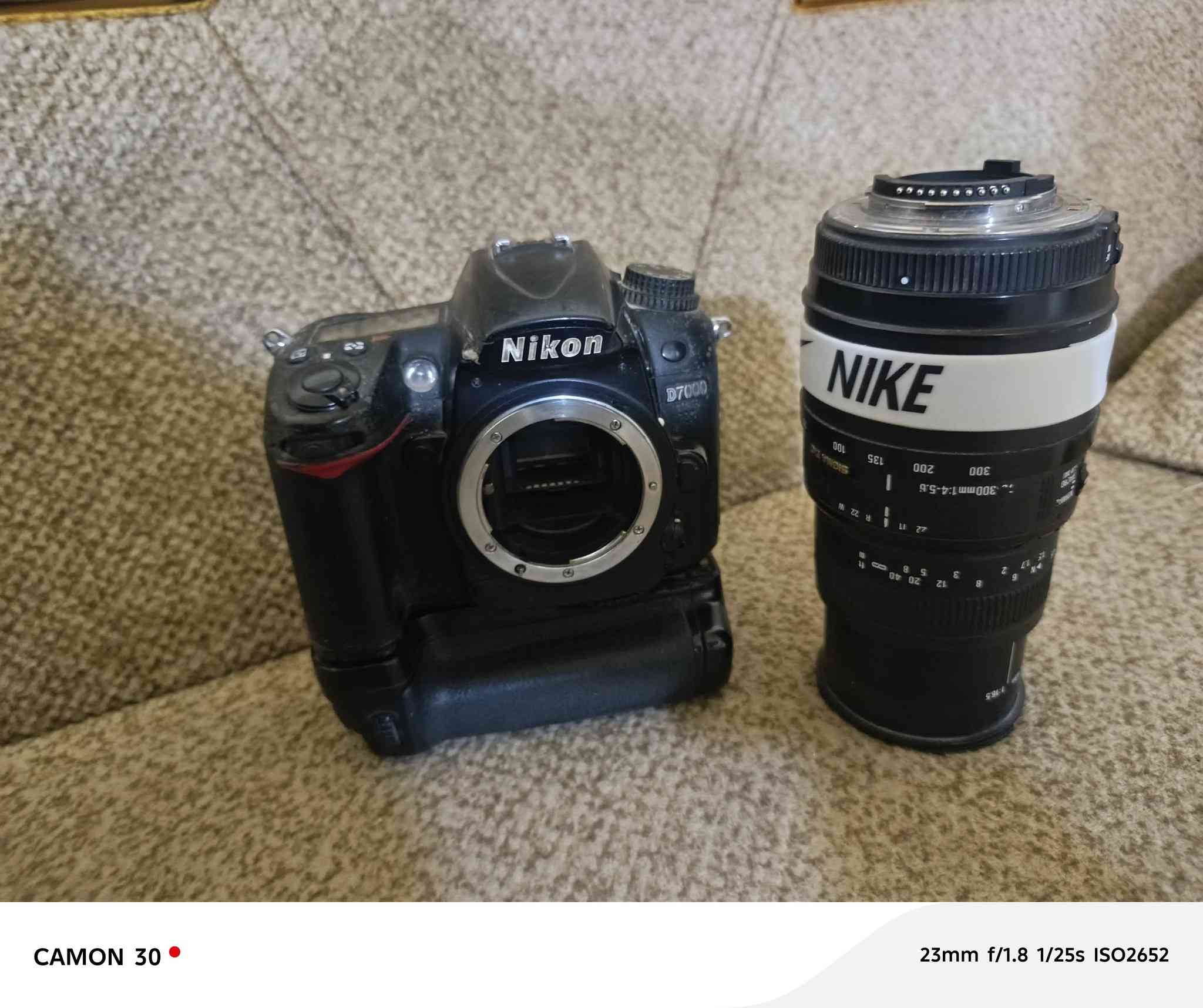 للبيع نيكون 7000  التقصيل بل خاص
الشراي يجي 👋📸


**إذا كنت صاحب هذا الإعلان وتريد حذفه لأي سبب، رجاءا أرسل رسالة إلى الدعم الفني**