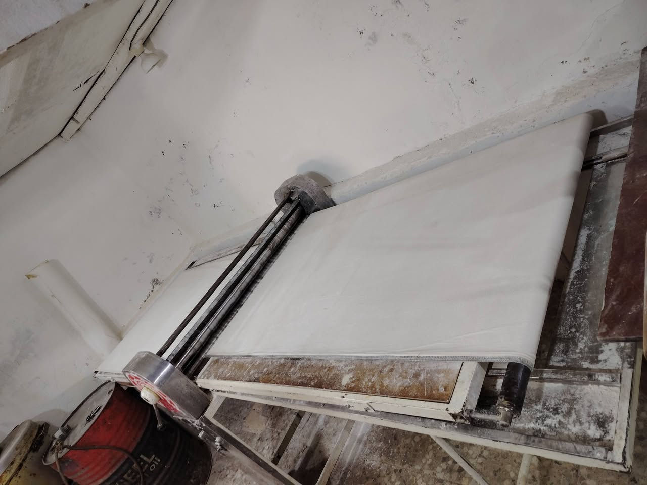 بيع مستعجل 
شيتر (فاتوحه)  بقلاوه ايراني للبيع 
حجم كبير عرض 120 
سعر 15 ورقه وبي مجال
مكان الديوانية قضاء الشامية 
استفسار عل رقم 
***********
