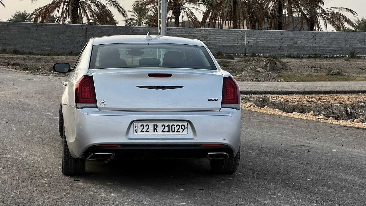 كرايسلر اوباما.    2023   
الحادث بنيد وكلير جاملغ خلفي فقط
سيارة تو ويل 

صور بامريكا مرفقه بلمنشور
رقم اربيل تريد وكاله تريد تحويل 
المحرك : 6 سلندر  3.6L
ماشيه 12
السعر /238 وبيه مجال بسيط
للاستفسار***********
