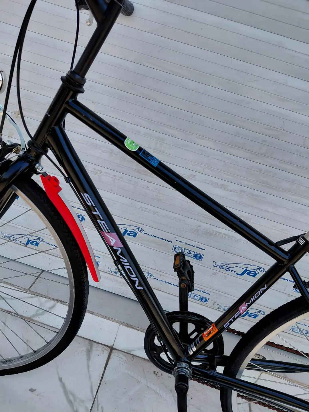 C700 حجم الويل 27 المعدن حديد  موديل الدراجة 2021 6 سرعات من shimano دراجة حلوة ونظيفة السعر 140  الف شامل التوصيل     ✈يوجد توصيل لجميع المحافضات ✈ كركوك مدخل سايدين حي الاسرى والمفقودين  معرض ابو شيفان ( *********** )

