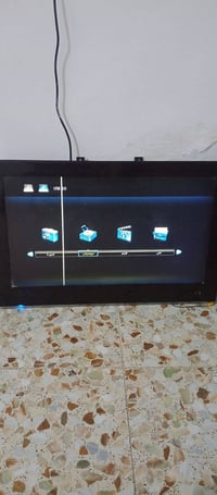 شاشة • ٣٢ بوصة