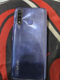 فيفو Y19 • ٢٥٦ • ٨+٨