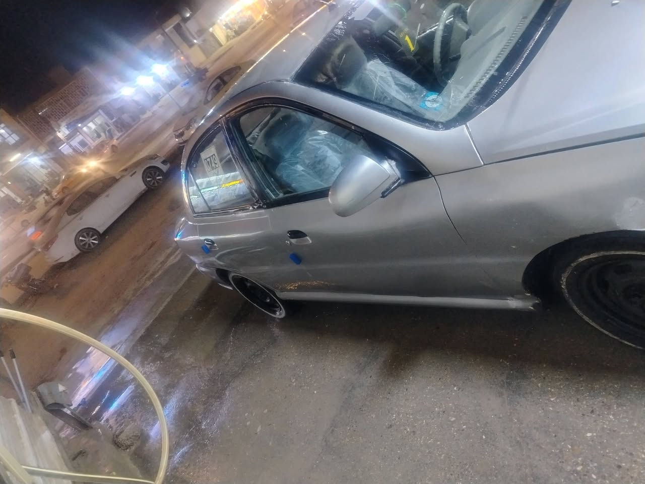 كيا ريو ٢٠٠٥ رقم نكليزي جديد
***********
سياره مال جناي مصبوغه حزام
كير ومحرك كفاله ١٦٠٠
تبريد وتدفئه شغال
تخم تاير
