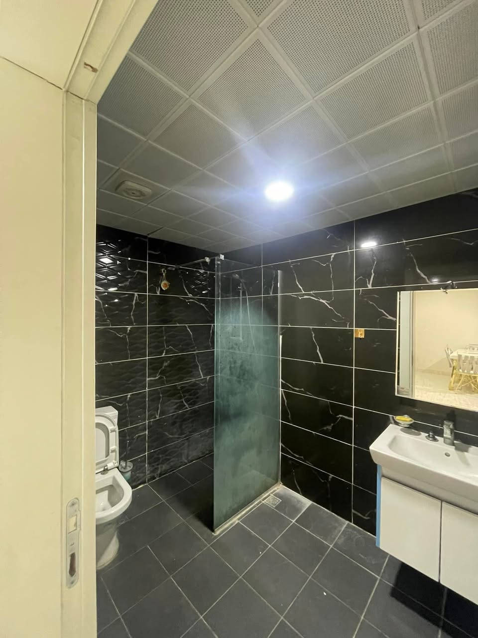 شقق للايجار
مشروع اسكان تاورز 

غرفة و صالة و مطبخ 

مؤثث كامل 

***********
