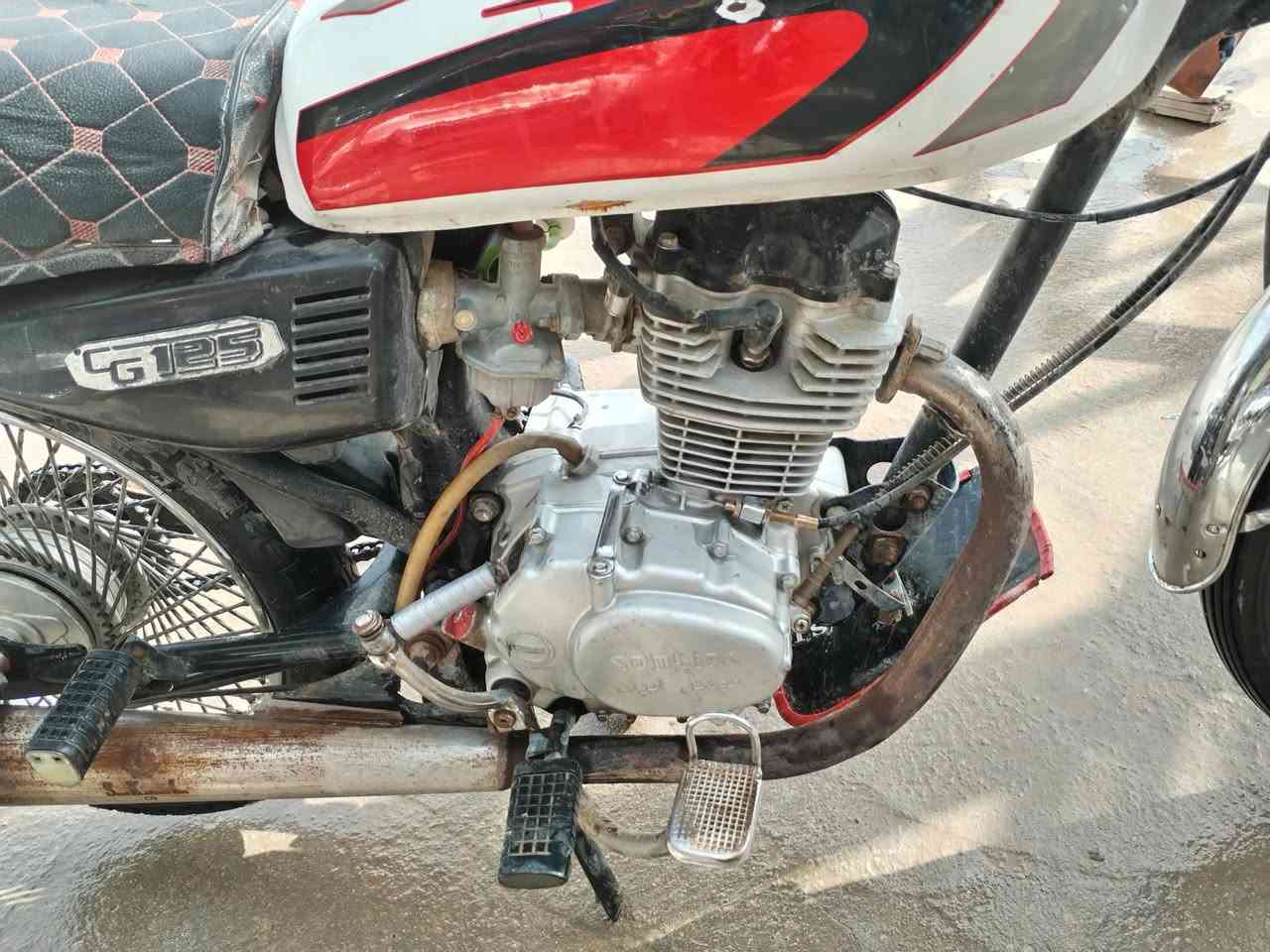 السلام عليكم دراجه تايكر للبيع
موديل 22 اوراق

دراجه نضيفه وخير من الله كلشي شغال

السعر 350 الف بيهاا مجال
العنوان بابل المسيب مفرك السده الهنديه 

***********
