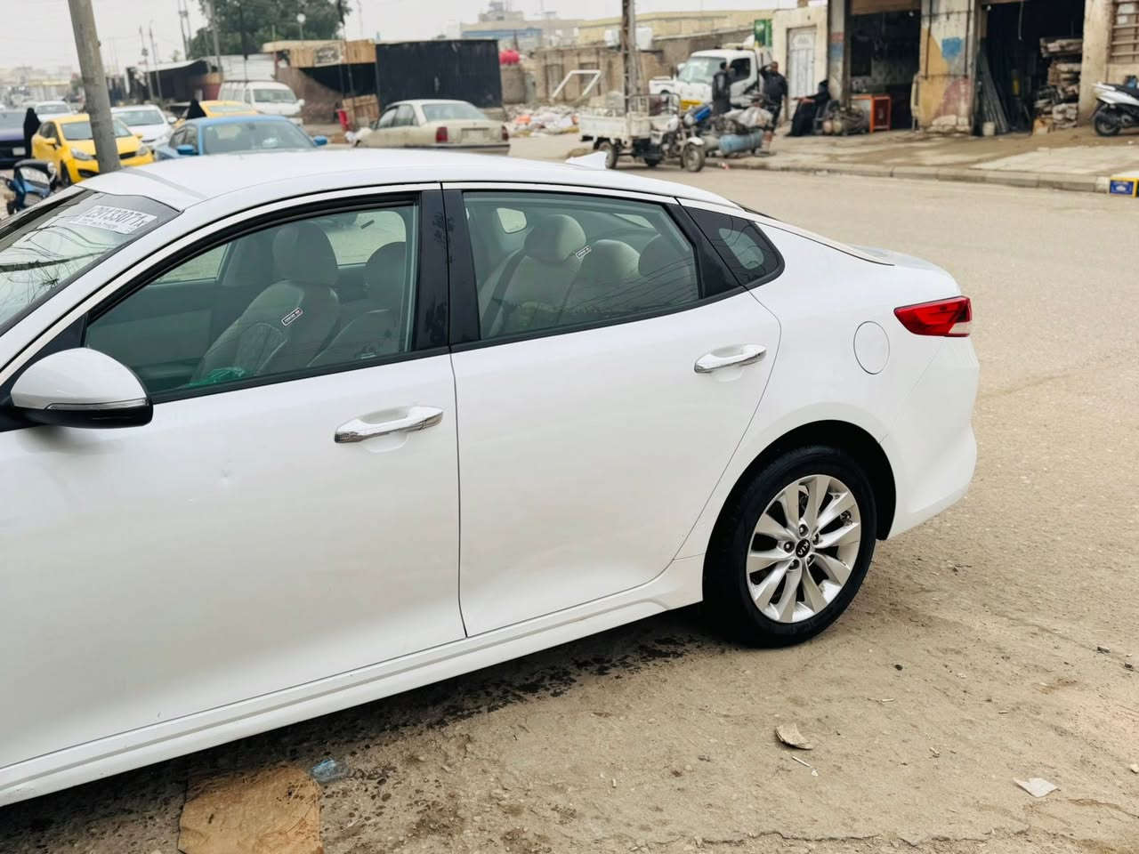 كيا اوبتميا 2016 وارد أمريكي حره بسمي تبديل بنيد فقط بدون دواخل ماشيه 115  محرك 2400 كير ومحرك كفاله السعر 135 وبيها مجال قليل *********** مكاني ناصريه
