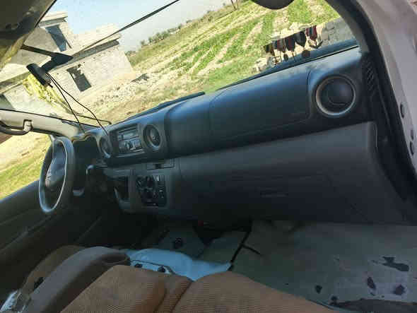 السلام عليكم نيسان يورفان موديل ٢٠١٥المحرك شاده جديد وكسل جديد تخم تاير منضومه غاز جديده ٦٠لتر محوره تبريد ثلج محور  مصفره هيئه وغرامات ورقم لجديد وبلعافيه علياخذه  ملاحظه اخوان اسياره اني اخذته اقصاط  شهري بشهر    /٥/ ورقات من راعيه ابو اسنويه   واضح كلامي وابيعه هشكل اليشتري هشكل حياه لله  ولموشراي رجان لايضل يسال هاي ليش وشنون اني مابيعه نقد ابيعه هشكل مثل ماشتريته لستفسار‏‪***********‬‏و/***********
