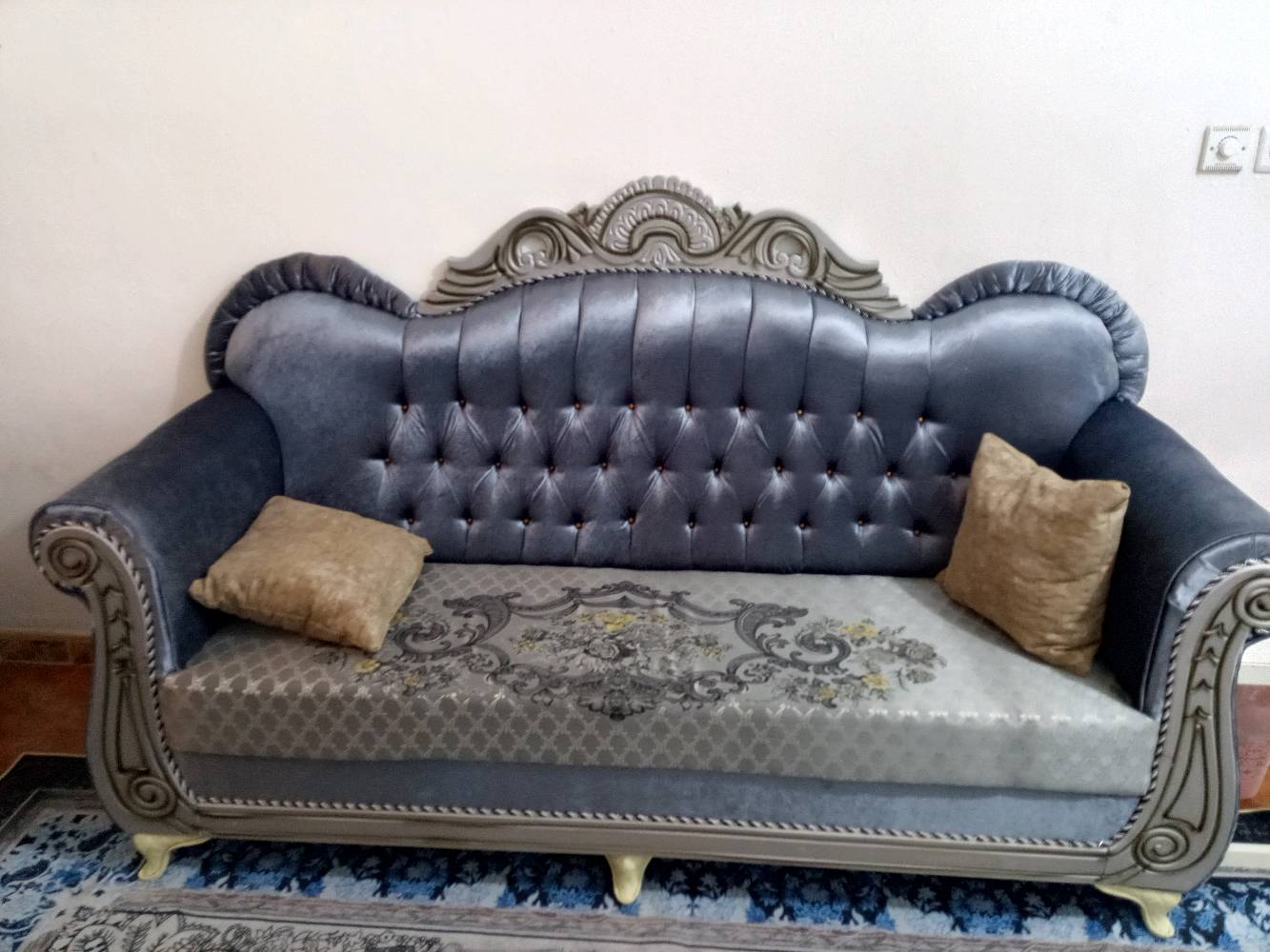 تخم جديد ما مستخدم هو وكوشاته 650 الف قفل مستعجل جدا جدا على بيعه