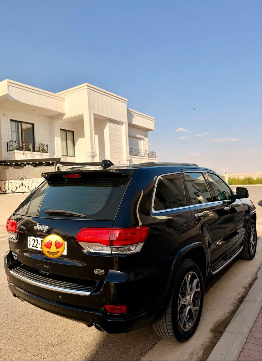 السلام  عليكم ورحمة الله وبركاته
جيب گراند شيروكي - Jeep Grand Cherokee
‏‎‏‎وراد خليجي .     —    بدون ايرباك
‏‎‏‎الموديل           —    2019

فئة.                 —   اوفرلاند (جكات) استيراد شركة هارلم 

حجم المكينه   —     3600/ V6

‏‎‏‎اللون               —     اسود    

‏‎‏‎المسافه المقطوعه — 83.000mi
بطاقة بنزين كركوك موجودة وياها

‏‎‏‎المواصفات 

‏‎‏‎- بصمة تشغيل 

‏‎‏‎- بصمة أبواب 

‏‎‏‎-تشغيل عن بعد 

‏‎‏‎-ترحيب عند الاقتراب 

-رادار امامي 

-رادار جانبي 

-رادار خلفي 

-تحديد مسار 

-جكات تصعد  تنزل

-تنبيه قبل الاصطدام 

‏‎‏‎-كشنات جلد 

- شاشه ديجتال 

-ستيرن كهربائي 

-اناره محيطيه 

-اشاره بالمرايه 

-حساس امامي خلفي 

‏‎‏‎-شاشه كبيره تدعم نظام الأبل كار باي ونظام الاندرويد

-شاشه عداد ديجتال

-فتحت سقف بانوراما 

‏‎-دبل اكسل 

‏‎-اوتو ستوب

‏‎-وضعيات قياده 

‏‎‏‎-كشنات تدفئة ( اماميه - خلفيه ) 

-كشن السايق خزن ميمور

-كشنات اماميه تبريد 

-ستيرن تدفئة

‏‎‏‎- ستيرن بحركه كهربائيه 

‏‎‏‎- تبريد مركزي 

‏‎‏‎- بگ لايت LED 

‏‎-صندوق كهربائي 

‏‎‏‎-كرسي السايق والراكب بحركة كهربائيه 

‏‎‏‎-تحكم ستيرن جهتين 

‏‎‏‎-تحديد سرعه 

‏‎‏‎-مانع انزلاق 

‏‎‏‎-ليد نهاري

‏‎‏‎-كامره خلفيه دواره 

‏‎‏‎باقي المواصفات المعروفه 

‏‎‏‎رقم السياره    — اربيل
‏‎‏‎موقع  السياره — اربيل  

‏‎‏‎السعر            — دزلي على واتس اب فقط 
رقم واتس اب : *********** كركوك, العراق
