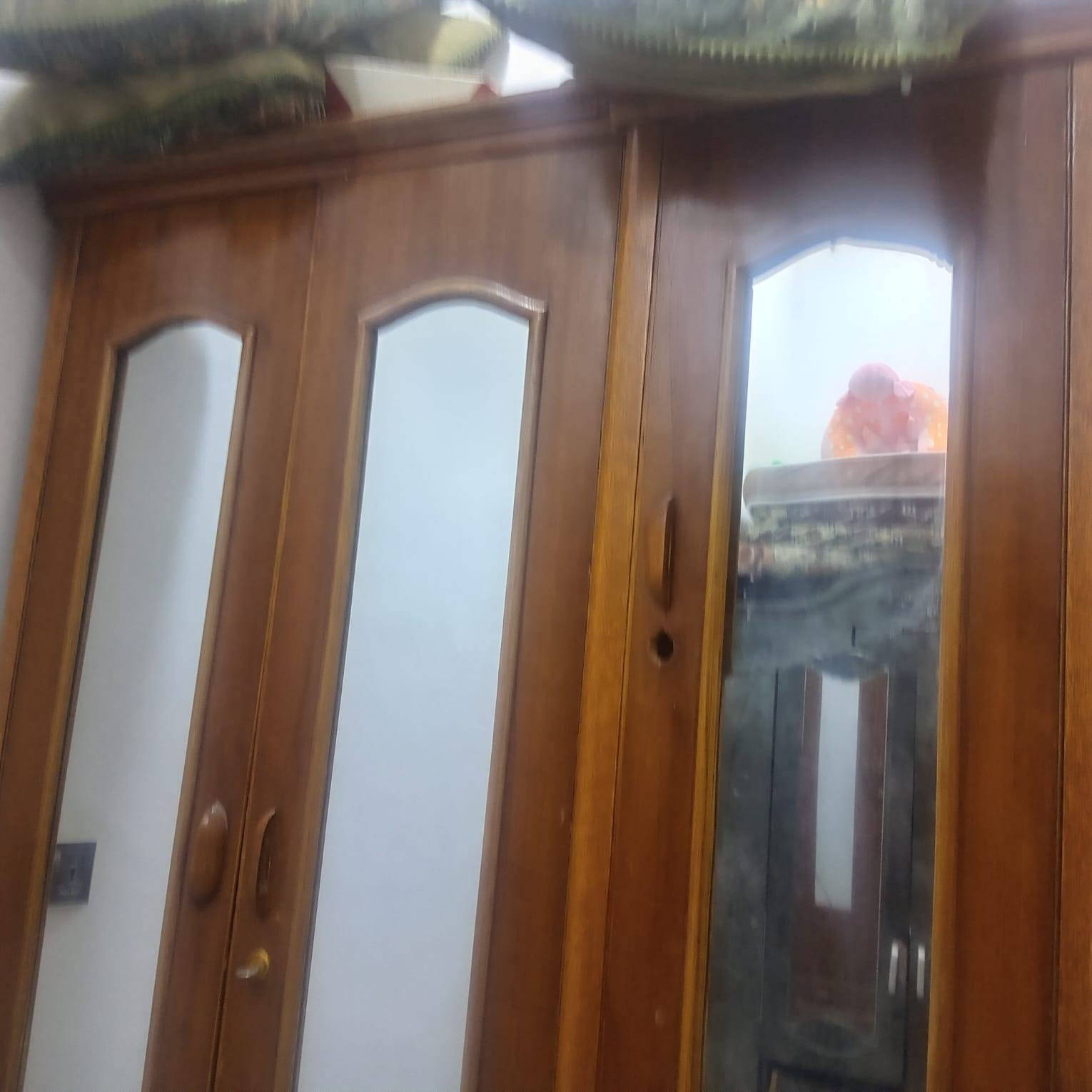 غراض للبيع زاويا +ميز مرايه السعر مناسب ***********
