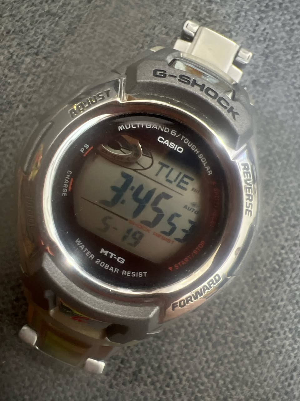 للبيع ساعة Casio G-Shock أصلية 100% ومن الفئة الفاخرة والمقاومة للصدمات.
• الصناعة: أصلية (MADE IN THAILAND).
• النظام: تعمل بالشحن على الطاقة الشمسية والضوء (ما تحتاج تبديل بطارية).
• المقاومة: مقاومة كاملة للماء حتى عمق 200 متر.
• النظافة: بحالة ممتازة جداً ونظيفة، وكل أنظمتها شغالة بدقة وكلها مختمه


**إذا كنت صاحب هذا الإعلان وتريد حذفه لأي سبب، رجاءا أرسل رسالة إلى الدعم الفني**
