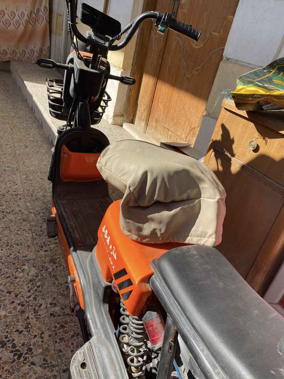 السلام عليكم ورحمة الله وبركاته دراجه شحن للبيع دراجه ما بيه شي  باتريات. ما مبدله بس شايل الزنجيل مالها كلشي. ويها مرايات وكفات جدد وباطريته الاصليه.  وشاحنتها الاصليه هم  موجود السعر 300 مكاني بصره ابو الخصيب🙏


**إذا كنت صاحب هذا الإعلان وتريد حذفه لأي سبب، رجاءا أرسل رسالة إلى الدعم الفني**