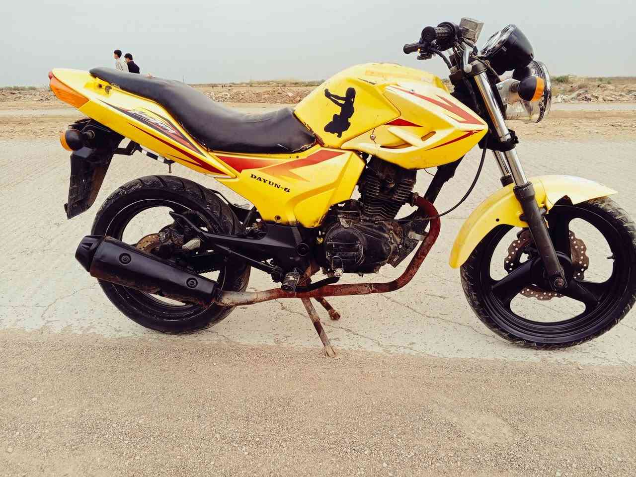 السلام عليكم دايوان للبيع موديل 2012 مجفته جاهزه على اخر حبايه تجي تكلب وتشوف العجبتك تشلع عيوني السعر450وبيها مجال مكانها كوت شارع النفط***********فقط الشراي يتصل
