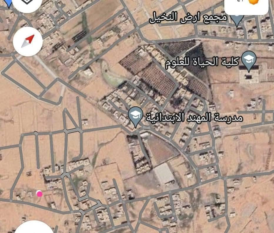أرض زراعية للبيع القوسيات الملايين الثالثة قريبة من جمعية المهن الصحية خلف كلية الحياة
المساحة 238 متر 
الواجهة 14 متر
النزال    17 متر
تصير قطعتين للاستفسار الاتصال 
***********
***********
