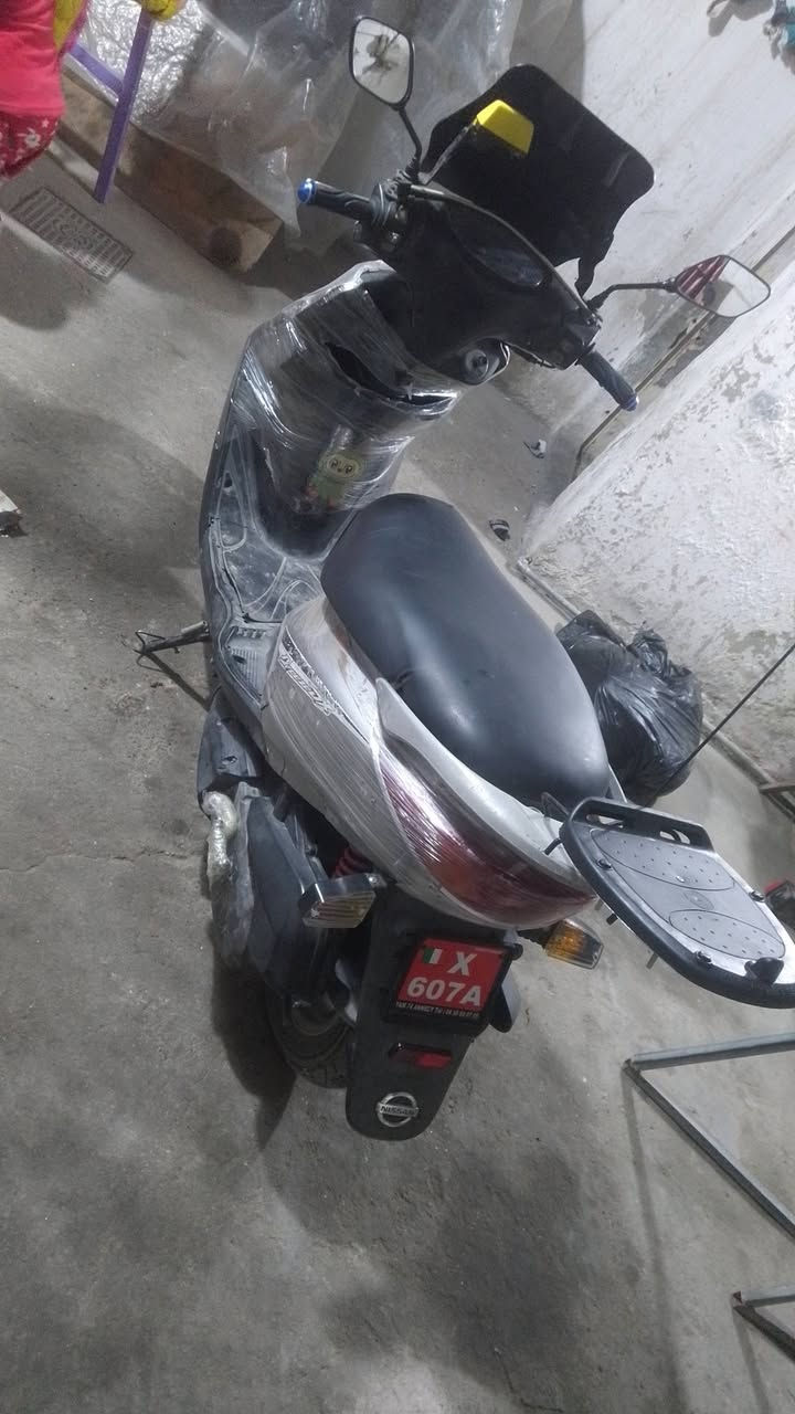 سلام عليكم ورحمه الله وبركاته 
دراسه بريز البيع دراجه شاهد الله تخبل وين متحب اطلع بيه ماتوكفك مكينه مكفوله مامفتوحه كهربيات كله شغاله اشاير اصطاب لايت لايت علي ناصي تايرات جداد باتري جديد نكرة سلف هندر دراجه كلش حلوة نقص فقط استان الوصطاني 
العنوان بغداد الشعب حي اور  السعر،،((( ٥٠٠ ))) وبيه مجال 
الشراي يتصل ويدالل ***********
