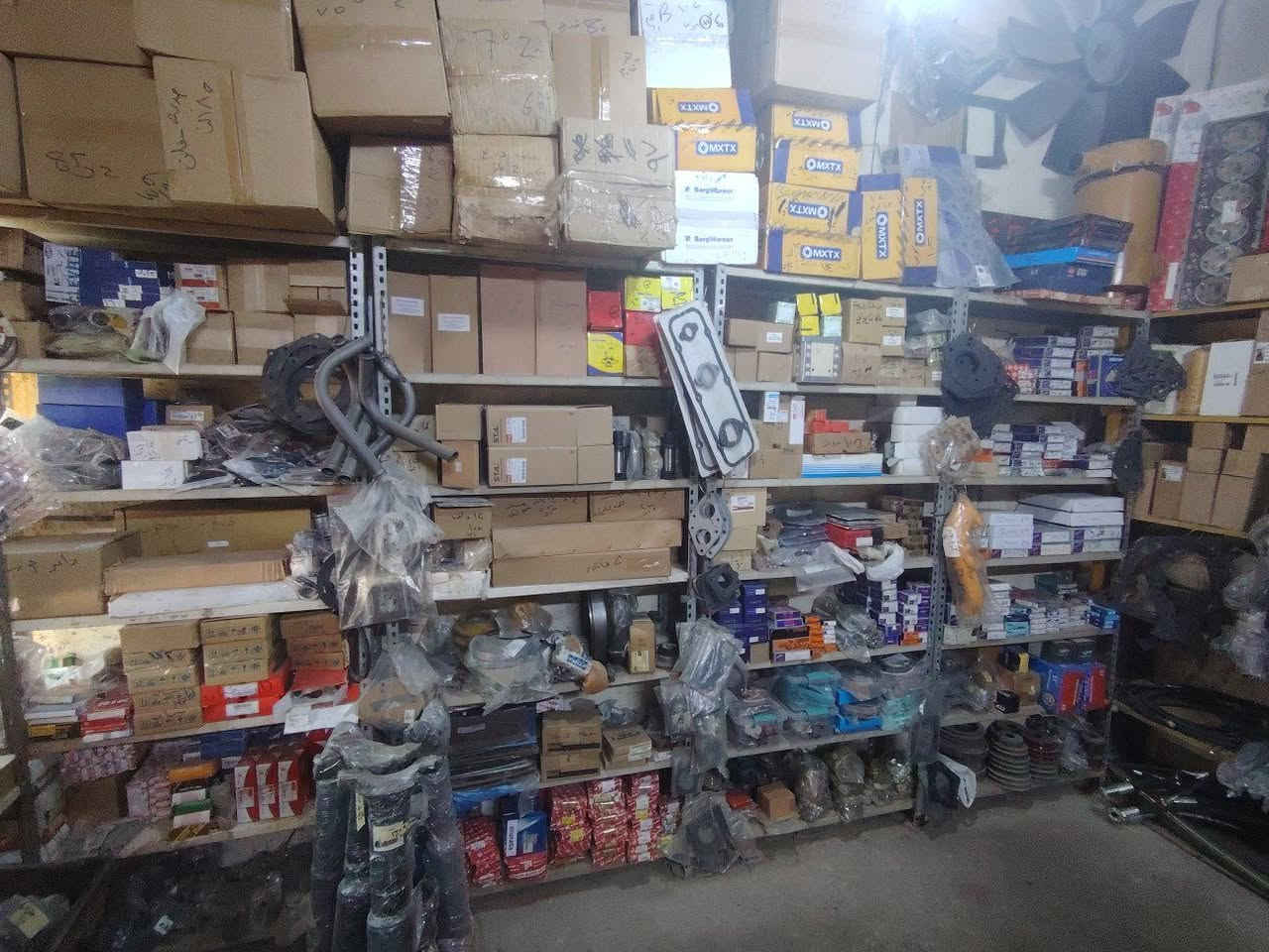 أدوات مكائن ثقيله شفلات كاوسكي
محل (#_فهد كاوسكي)
أدوات تجاريه (اسعار مناسبه جدا)
أدوات تفصيخ 80_85Z_70 (اسعار مناسبه جدا) 
الفلوجه حي صناعي 
***********
