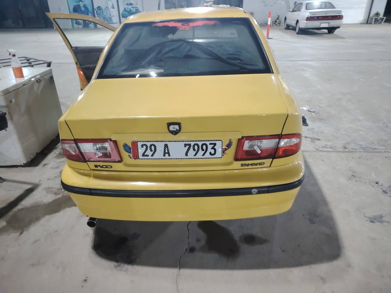 سلا عليكم سياره سمند البيع مكفوله كفاله عامه كير مكينه تخم تاير حداديه جديده موديل 2013 السعر 40 وبيه مجال مراوس حسب القناعه خاص مغلق الرقم ***********
