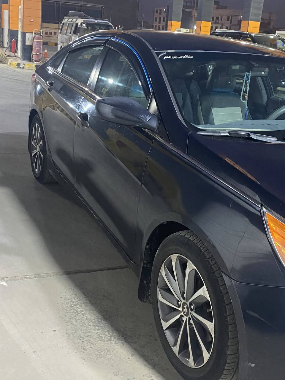 سلام عليكم سوناته 2012 وراد امريكي حادثها بابين بدون دواخل رقم بغداد سنويه وأرقام جديده لل 2030 بسمي حداديه تخم تاير تبريد تدفئه غرفه جديده شاشه كامره كير مكفول مكينه 2400gdi المكينه بيها رنك  مكاني الديوانيه
***********
السعر 85 وبيها مجال
